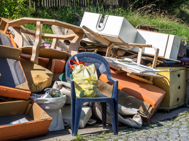 Best Attic Cleanout  in North Yelm, WA